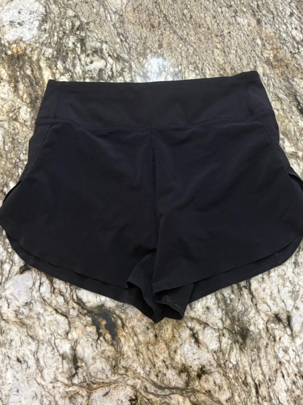 Athleta High Rise Run With It 2.5" Short